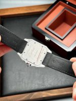 ساعت کارتیر سانتوس CARTIER بند مشکی صفحه سفید - تصویر 3